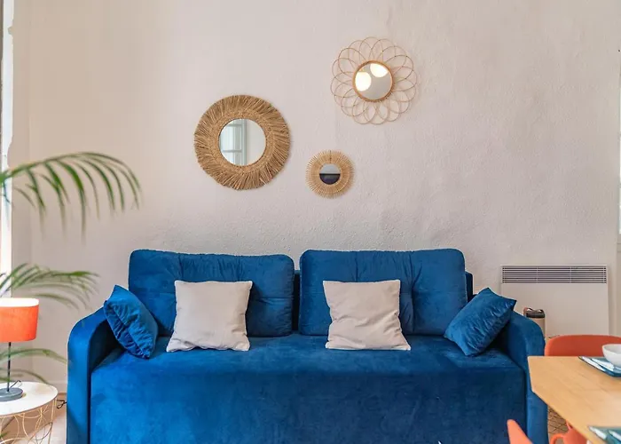 Coeur Ecusson - Entre Les Arenes Et La Maison Carree شقة *